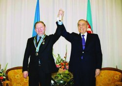 Кучма: Азербайджан всегда приходил на помощь Украине