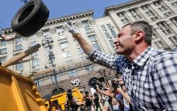 Кличко обещает сносить самострои после Нового года