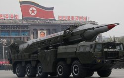 Северная Корея запустила две ракеты перед визитом главы Пентагона