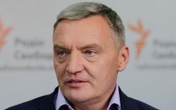В Кабмине хотят лишать гражданства за паспорта РФ