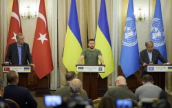 Зеленський назвав головні теми зустрічі у Львові