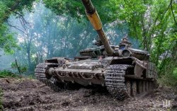 Під Бахмутом відбито низку територій - Сирський