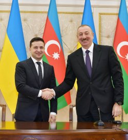 Зеленський пояснив, чому закриває очі на "нейтральність" Азербайджану щодо війни в Україні