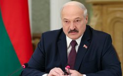 Лукашенко отправил в отставку Совмин