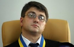 Суд отказал в заочном аресте беглого экс-судьи Киреева