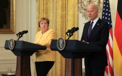 В обход Украины. Как США и Германия решили судьбу "Северного потока-2"