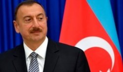Ильхам Алиев встретился с членом Сената Франции