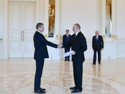 Президент Ильхам Алиев принял верительные грамоты нового посла Украины 