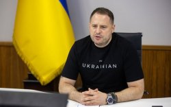 Єрмак провів переговори з посланцем Папи Римського
