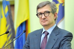 Экс-губернатор Тарута призвал донетчан уезжать из зоны боевых действий