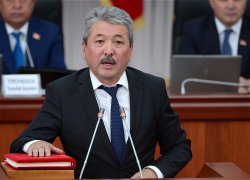 Премьер-министр Кыргызстана прибыл с визитом в Азербайджан
