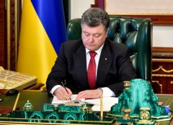 Порошенко ликвидировал Конституционную ассамблею