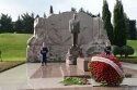 Президент Ильхам Алиев в Аллее почетного захоронения посетил могилу великого лидера Гейдара Алиева